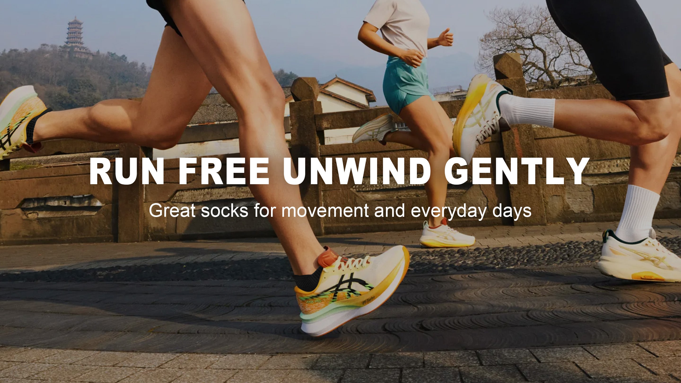 Run free. Unwind gently. Great socks for movement and everyday days.